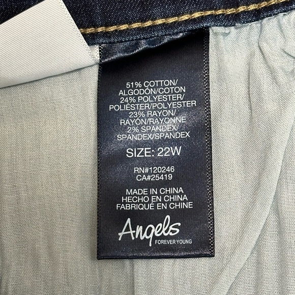 Women’s Angels 22W 2X Navy Blue Denim Jeans Shorts Rolled Hem Stretch NWT - Picture 12 of 12